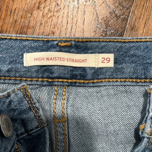 Levi Jeans - Picture 4 of 7